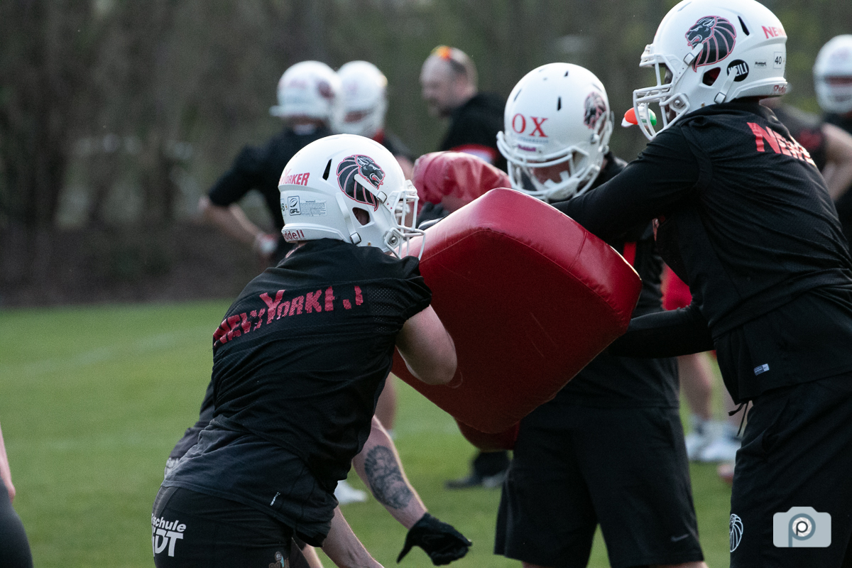 GFL2022_20220413_Training_Helmets_0002.jpg