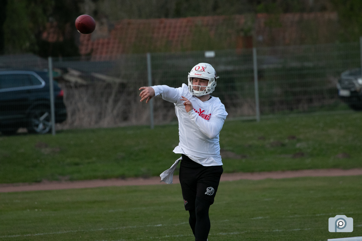 GFL2022_20220413_Training_Helmets_0019.jpg