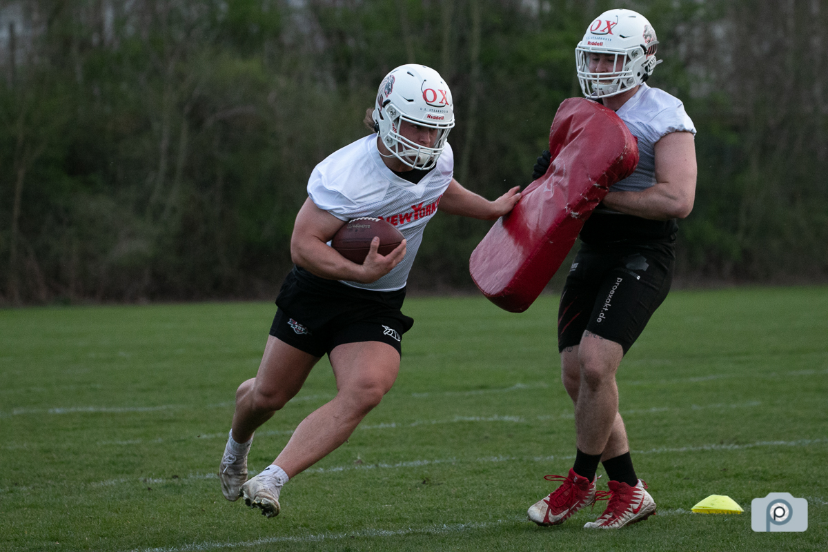 GFL2022_20220413_Training_Helmets_0034.jpg