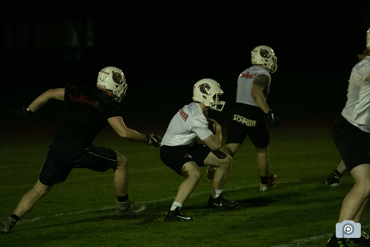 GFL2022_20220413_Training_Helmets_0087.jpg