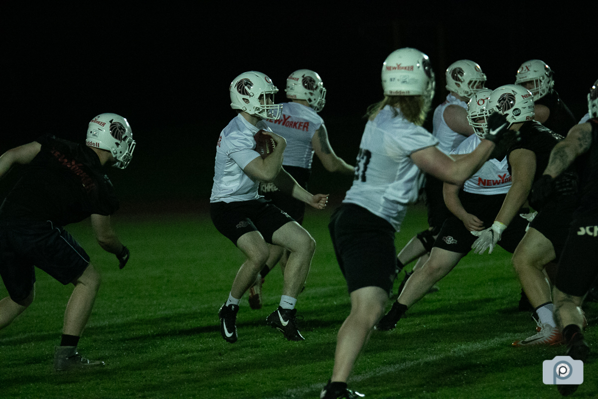 GFL2022_20220413_Training_Helmets_0088.jpg